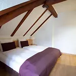 Olympia 3*