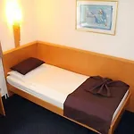 Готель Olympia 3*